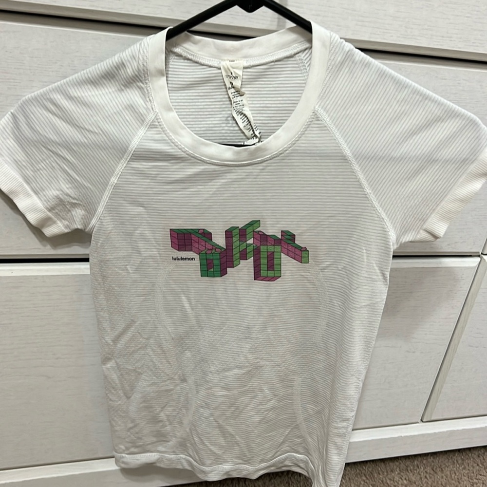Lululemon Swiftly Tee Race Length - image 1